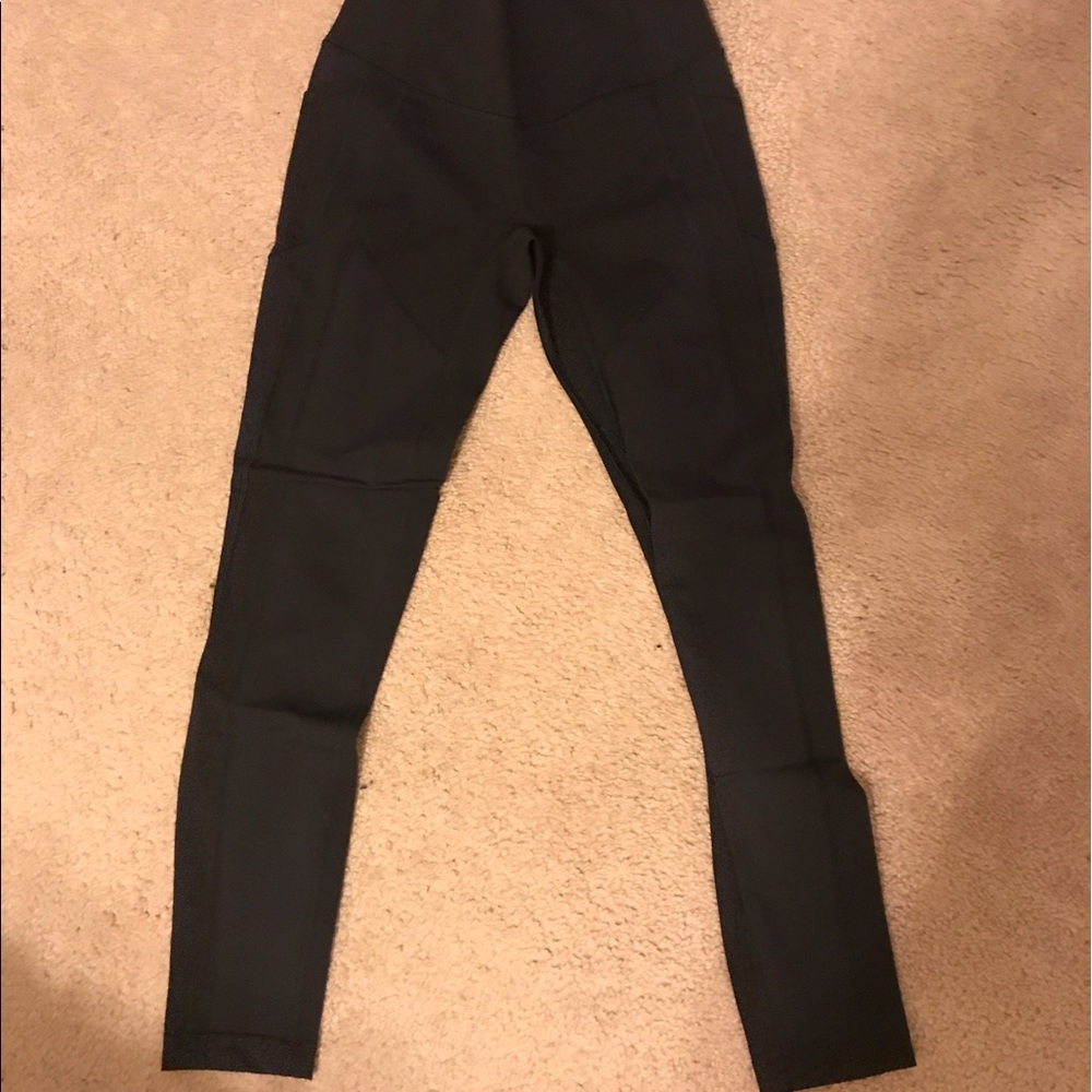 LULULEMON workout leggings